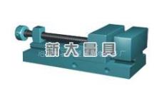 泊头市新大量具机电设备厂 专业机电设备及配件销售展示