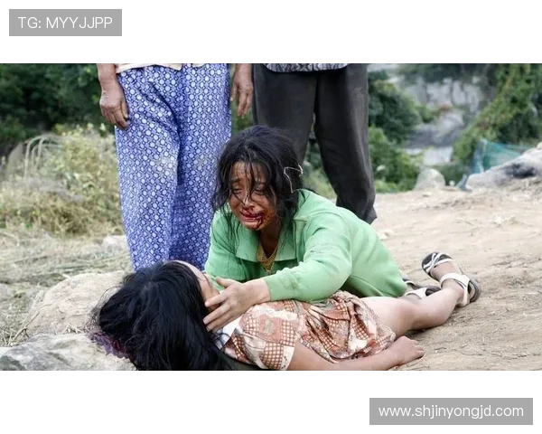 女蛹之人皮嫁衣揭开血色新娘背后命运与复仇的惊悚真相