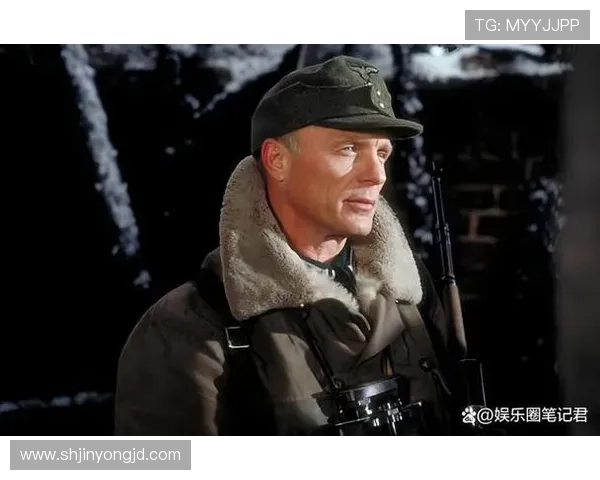 《兵临城下》美版:硝烟弥漫的战场,智慧与勇气的史诗对决